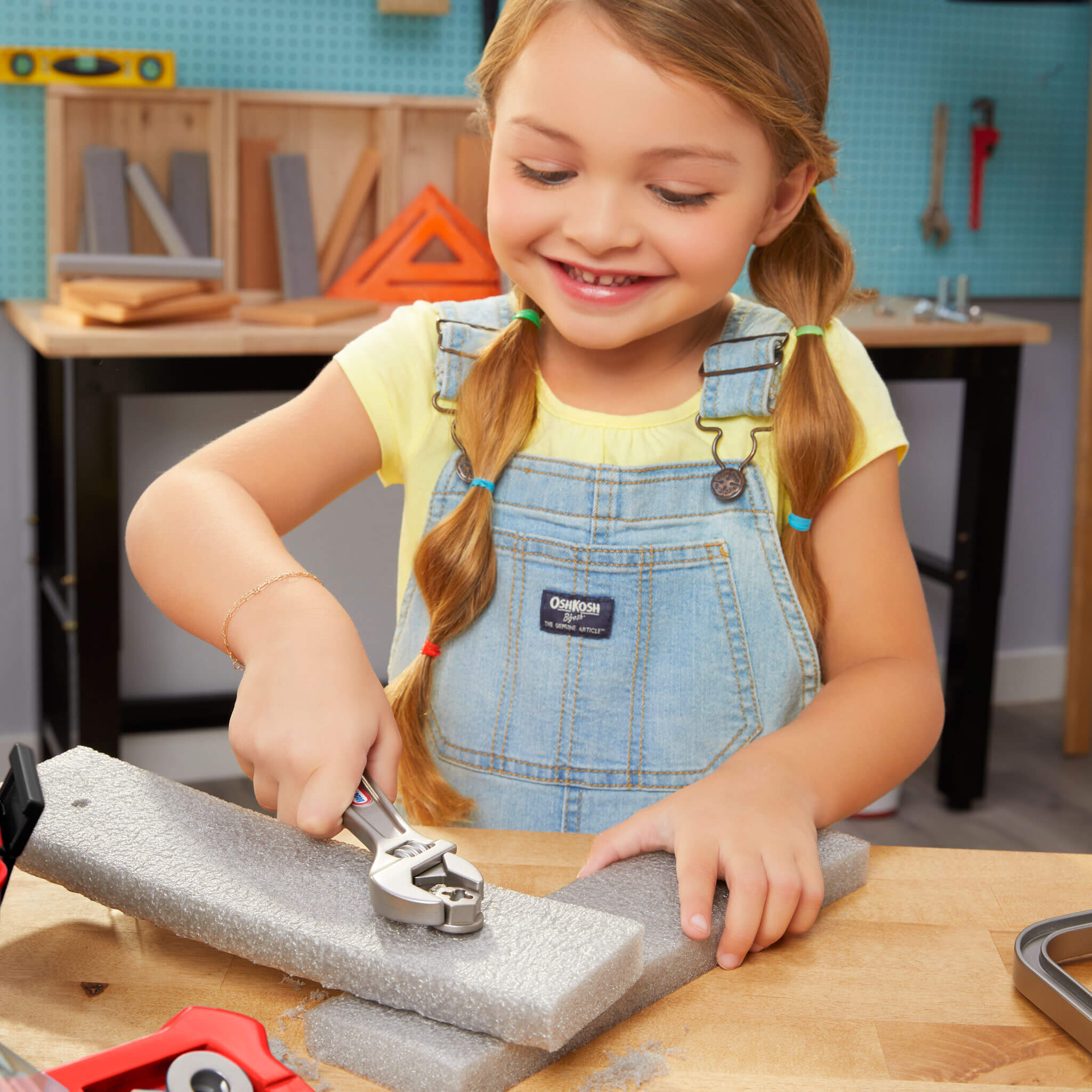 Creative Construction Tool Box Set - Portable Pretend Tool Set for Young Builders for Fixing, Building and Construction Role Play